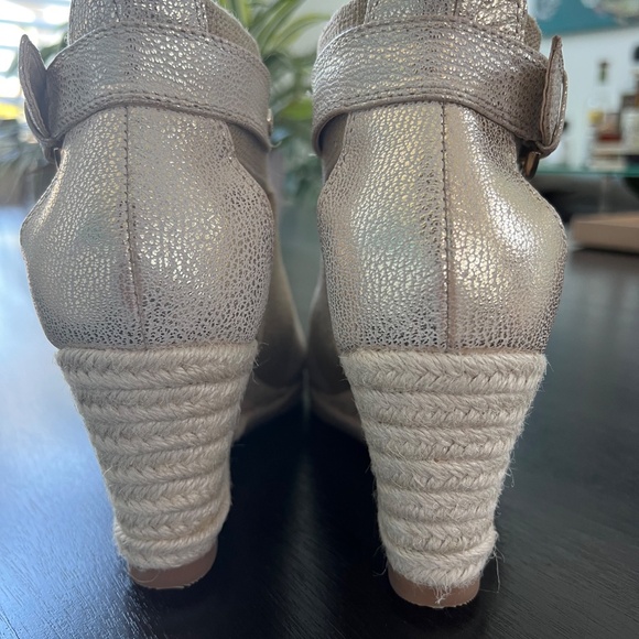 NYDJ Charisma Wedge Espadrilles Women's size 8 - Picture 10 of 16